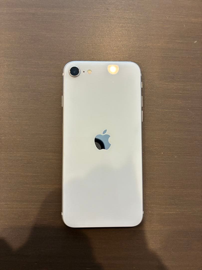 【美品】Apple iPhone SE (第3世代) 64GB