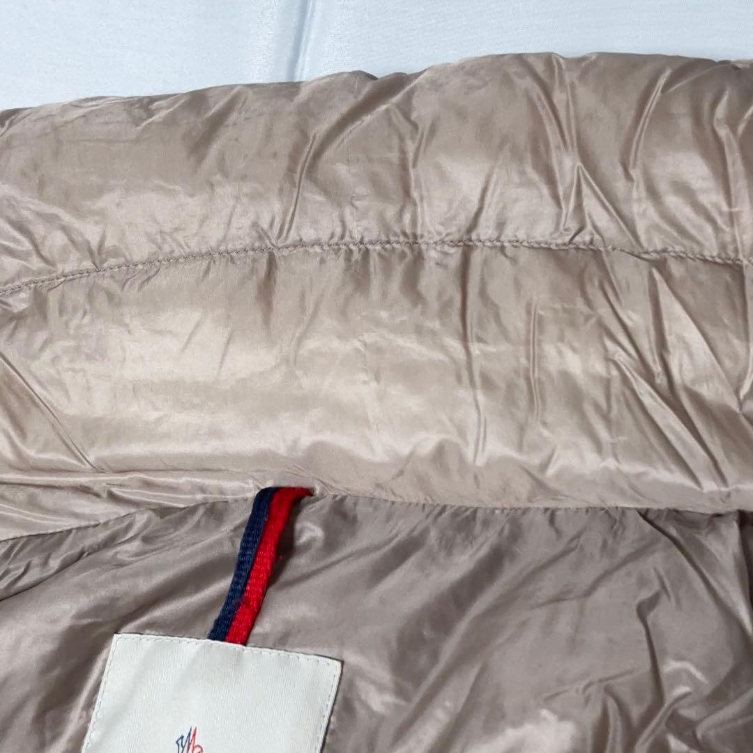 モンクレール トルシー軽量ダウン シャンパンゴールドベージュ サイズ4