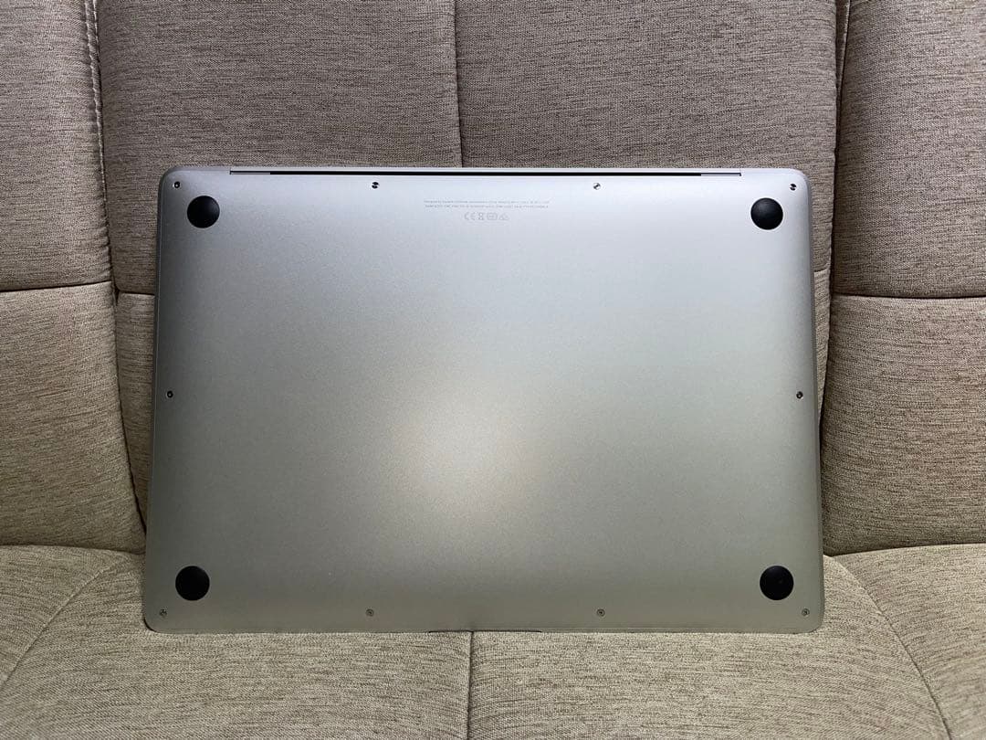 【美品】Apple MacBook Air M1 シルバー　13インチ