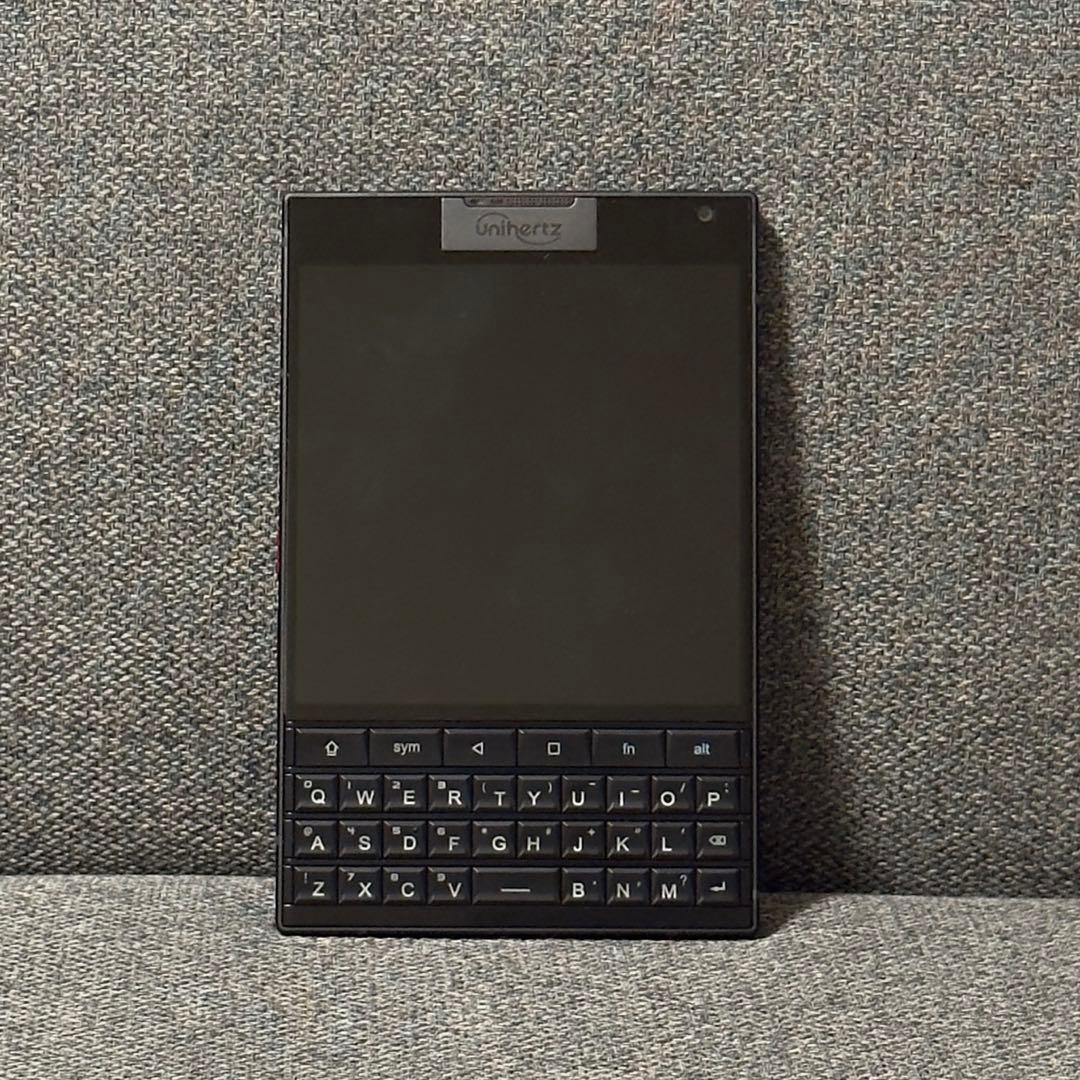 スマートフォン本体 Unihertz TITAN 2