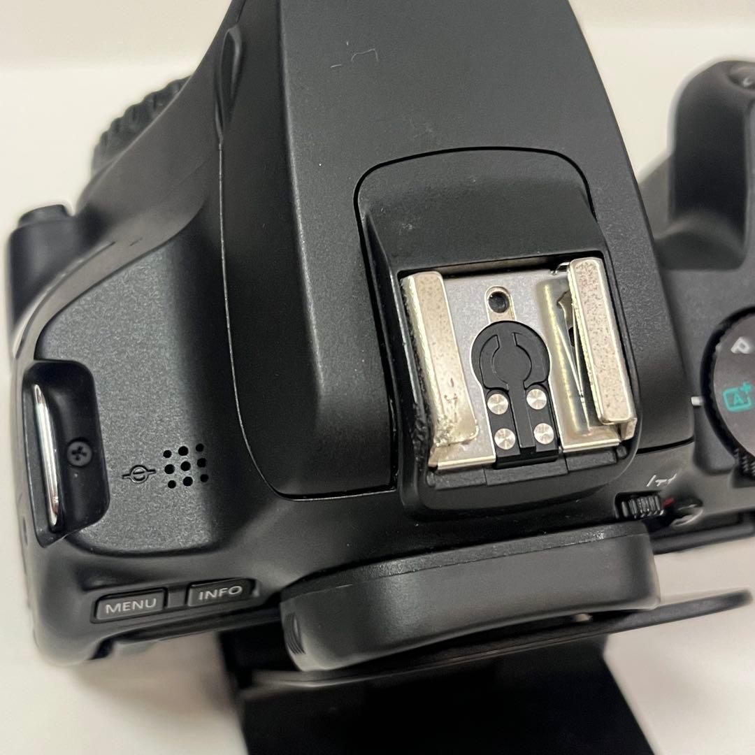 Canon EOS Kiss X10 EF-S 18-55mmレンズ付き