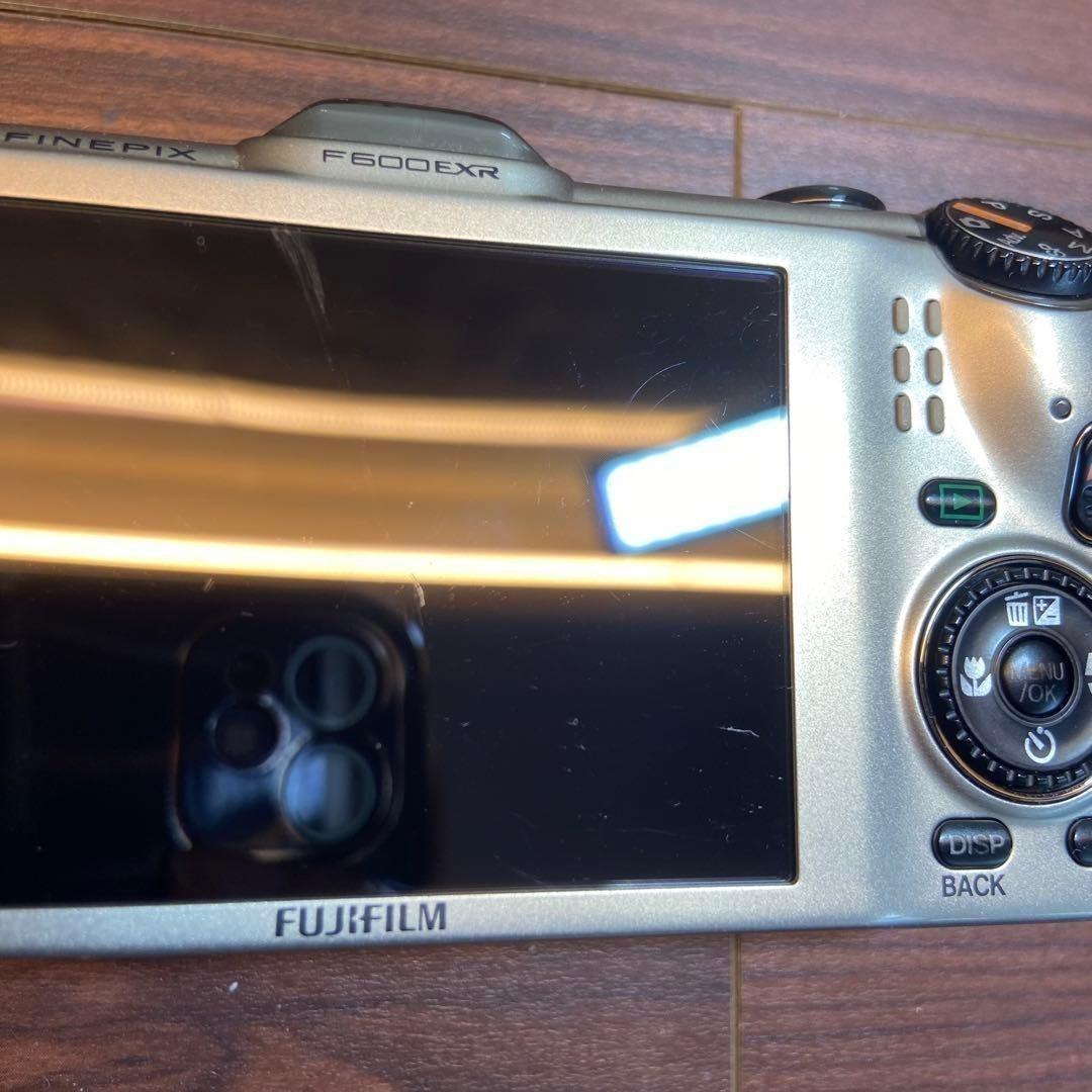 FUJIFILM FinePix F600 EXR デジカメ 4638
