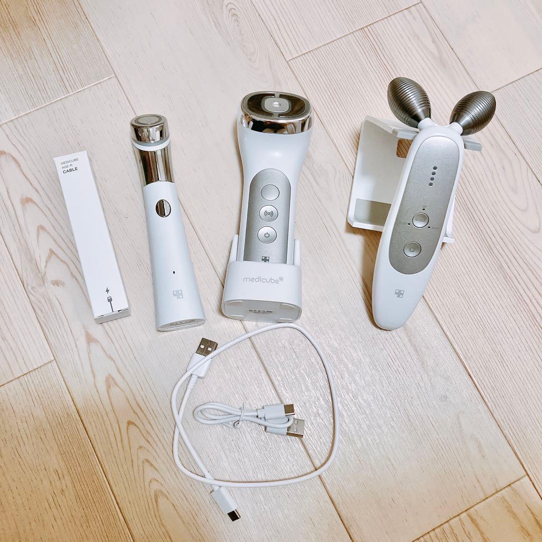 メディキューブ 美顔器 EMS＆ユーセラ＆ダーマエア（バラも相談可）
