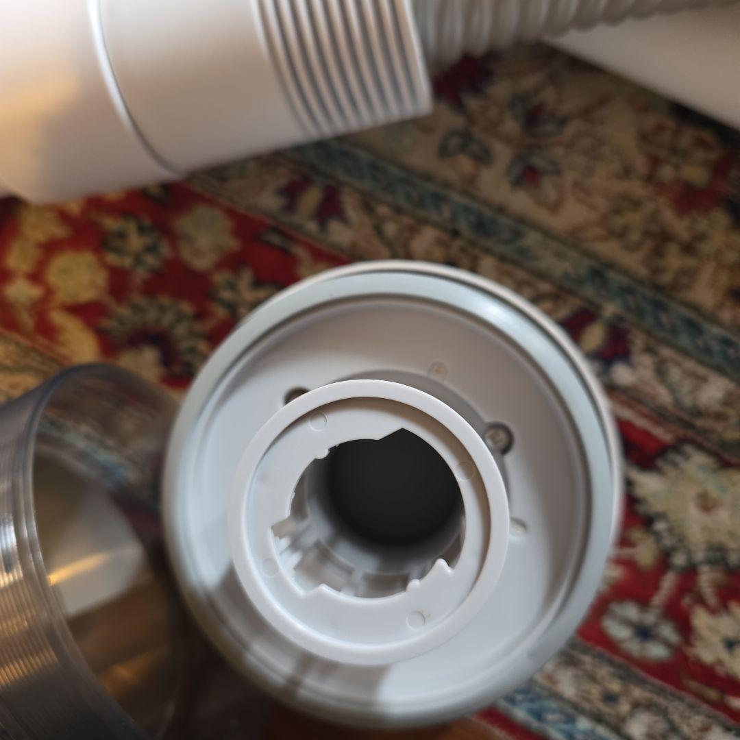 東芝クリーナー VC-S610X (w)2024製本体とホース