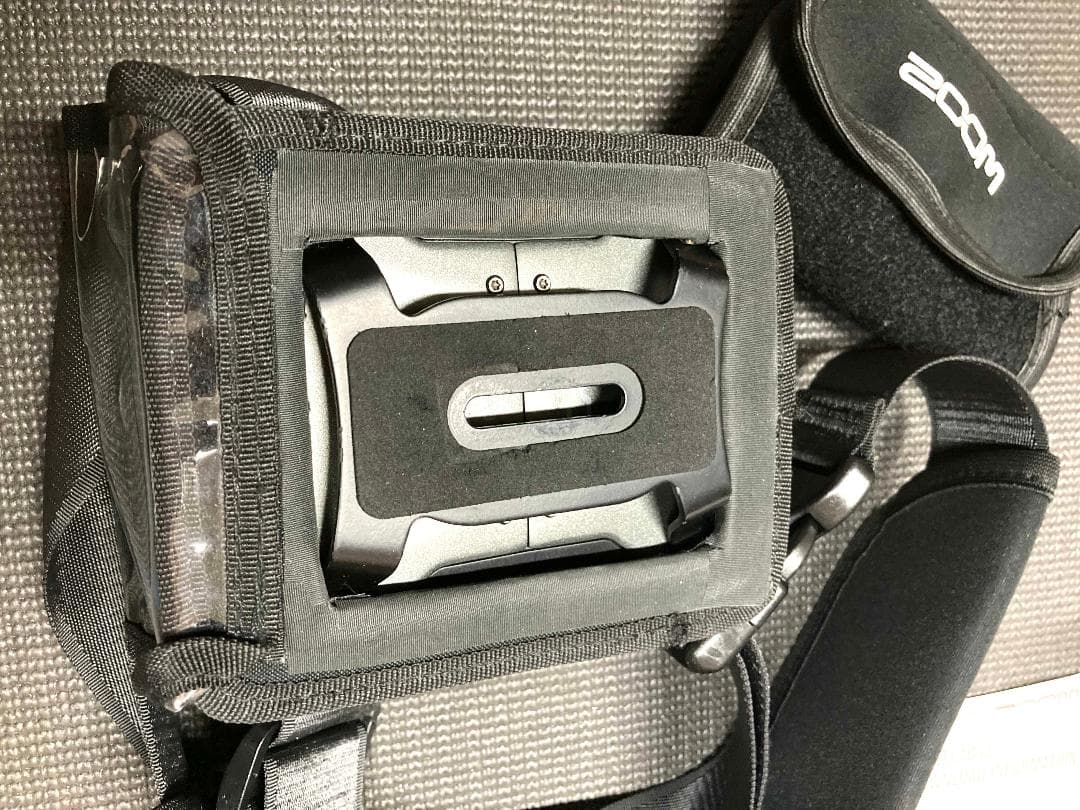 ZOOM ( ズーム ) F6 6chフィールドレコーダー ＋ケース＋BTA-1