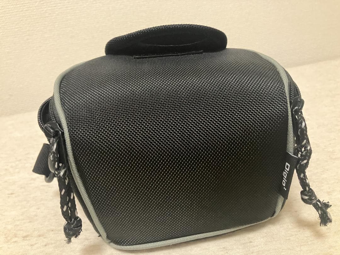 ミラーレス一眼 OLYMPUS PEN E-PL9