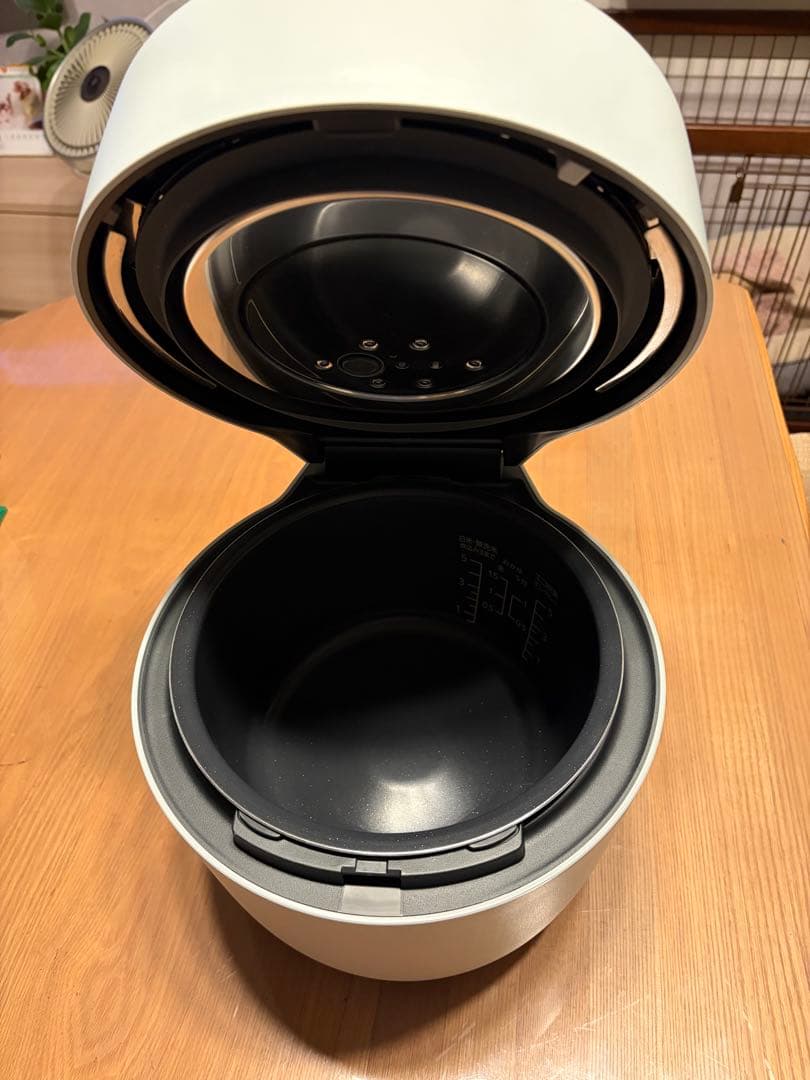 Panasonic SR-R10B IH炊飯器 5合炊き　2024年製数回使用