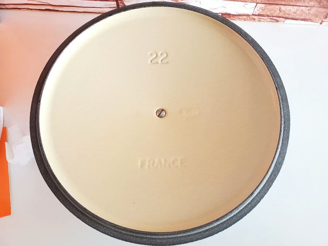 【極美品/週末価格】ル・クルーゼ　ココットロンド　22㎝　コースタルブルー