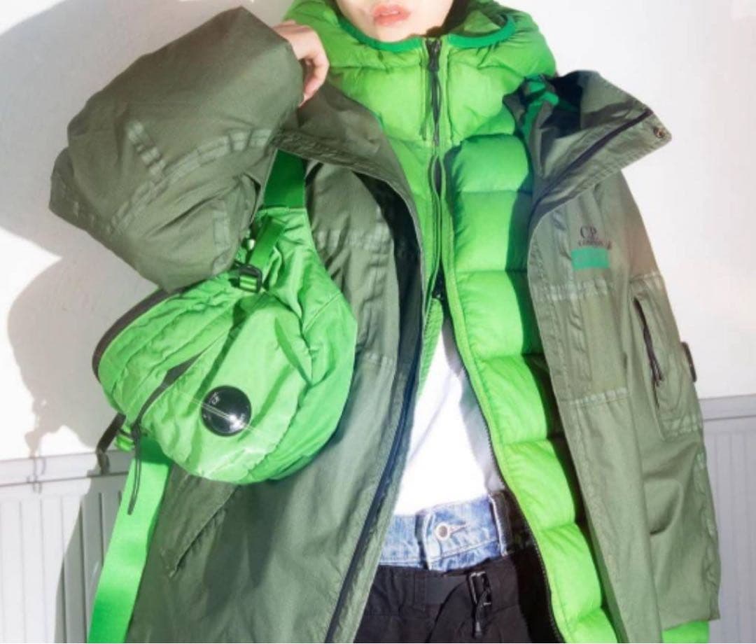 C.P. COMPANYシーピーカンパニーボディバッグ NYLON B グリーン