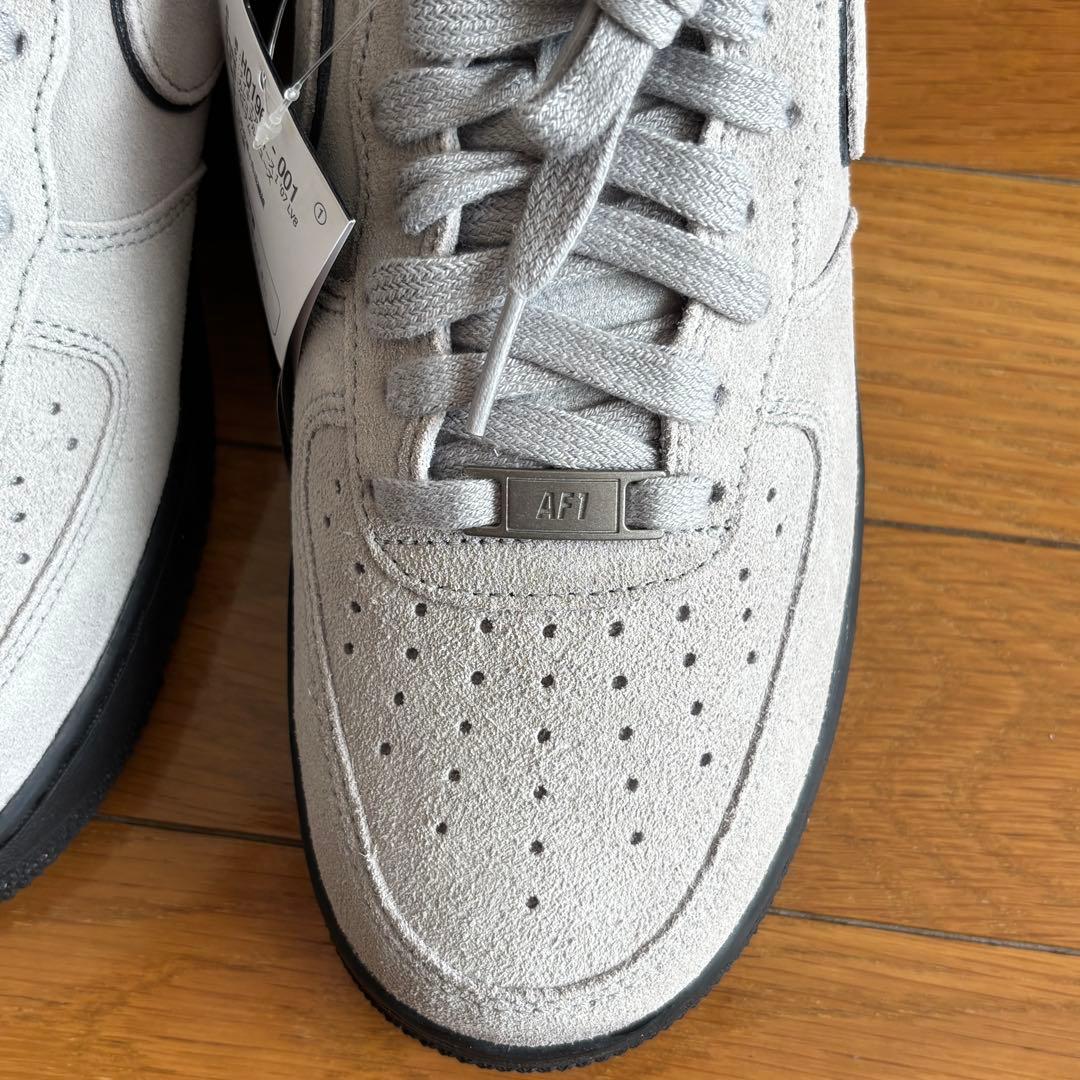 NIKE AIR FORCE 1 ＇07 LV8　HQ1966-001 グレー