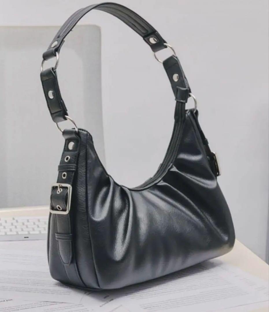 selle glant サイドデザインタックハーフムーンバッグ