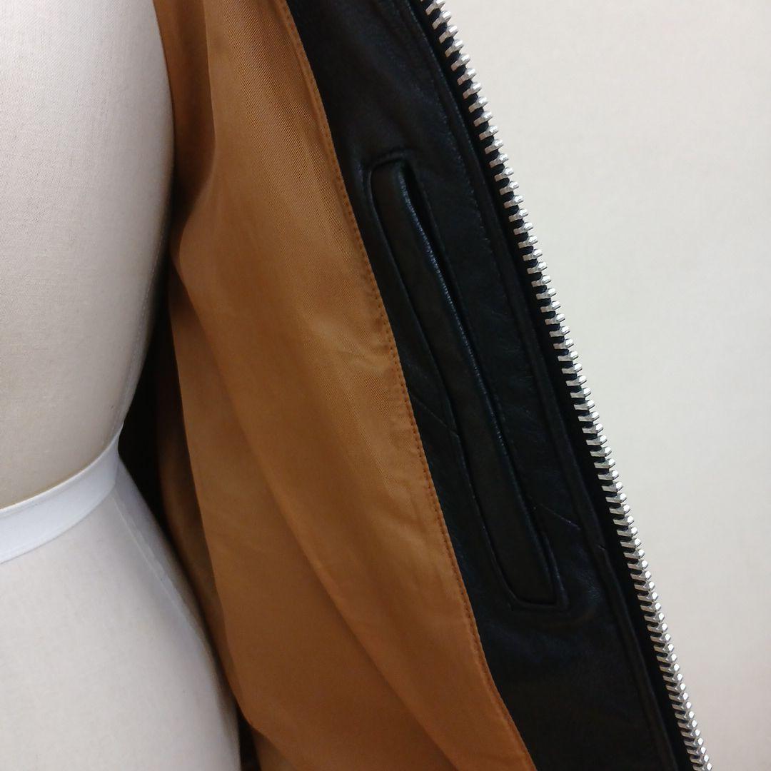 レトログレード襟つきシングルライダースシープスキン