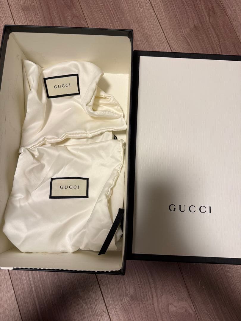GUCCI カラフル花柄 スニーカー