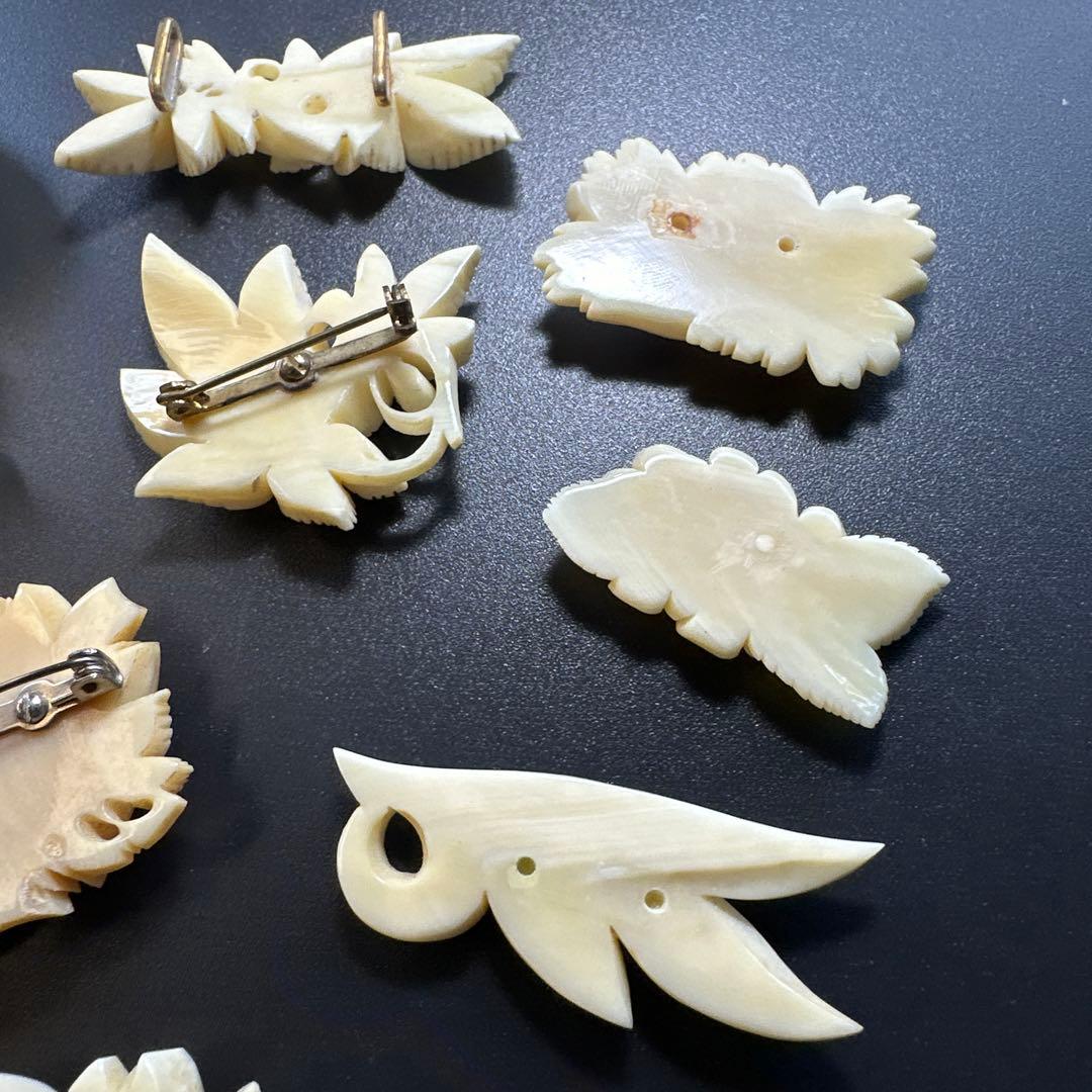【vintage】鯨歯　ブローチと素材まとめ売り　ハンドメイドに！