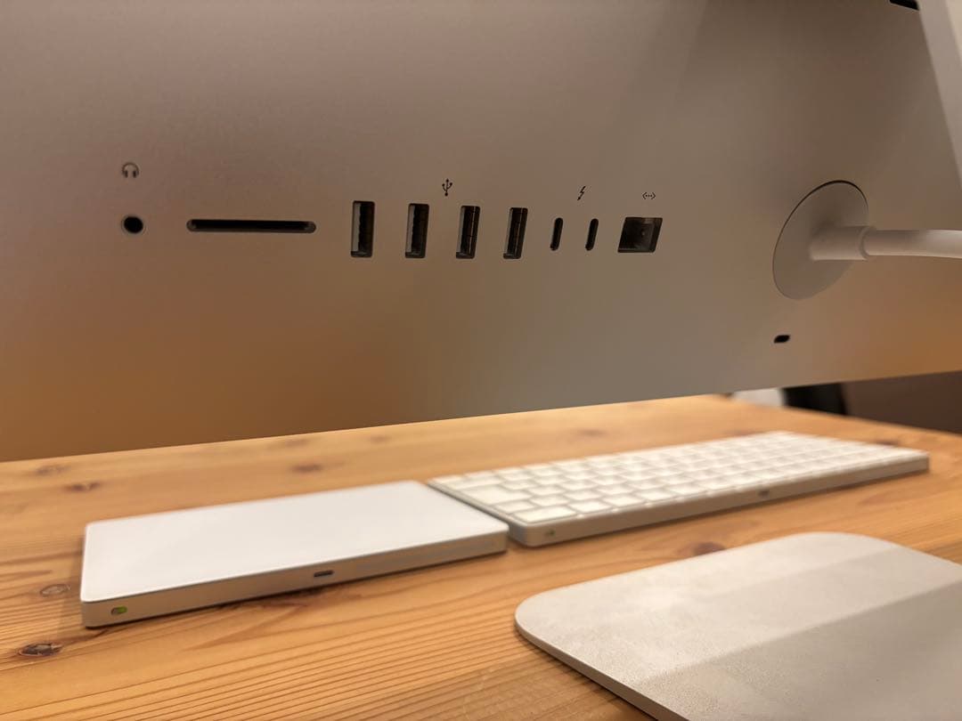 2019年 iMac 21.5インチ Retina 4K 送料負担