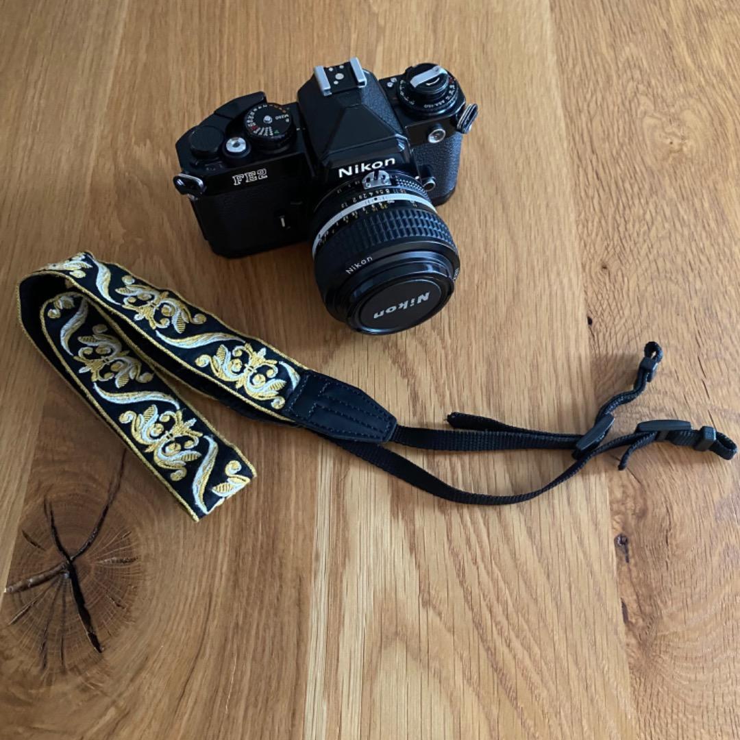 Nikon FE2 BLACK BODY 一眼レフカメラ ボディー&レンズ