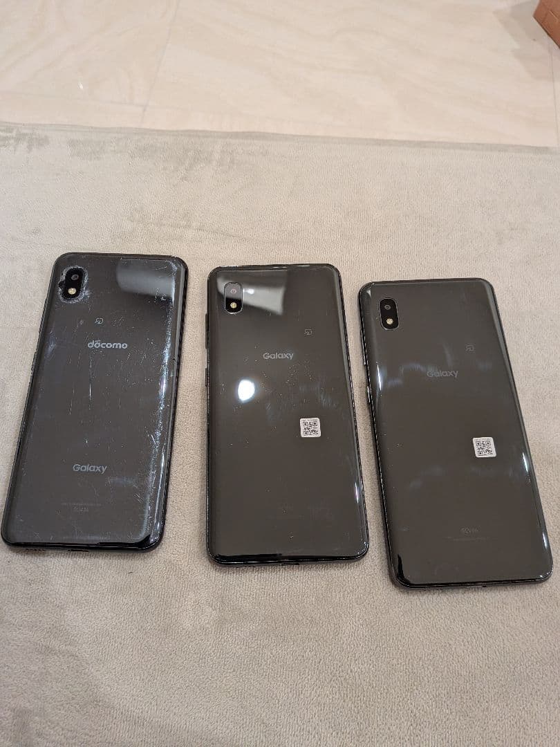 k*u様 docomo Galaxy A20 2台＋A21 1台　ブラック