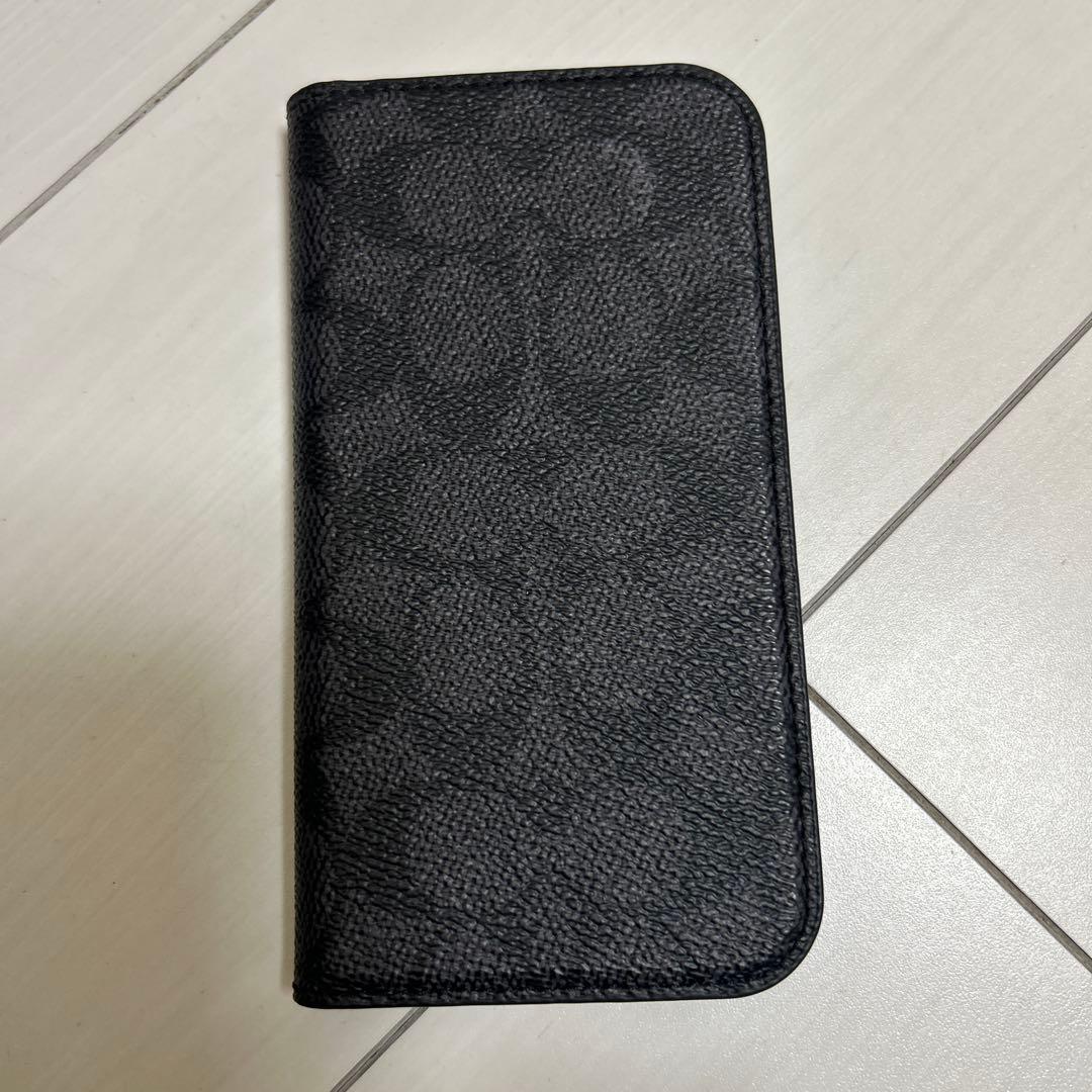 iPhone16 コーチ　COACH