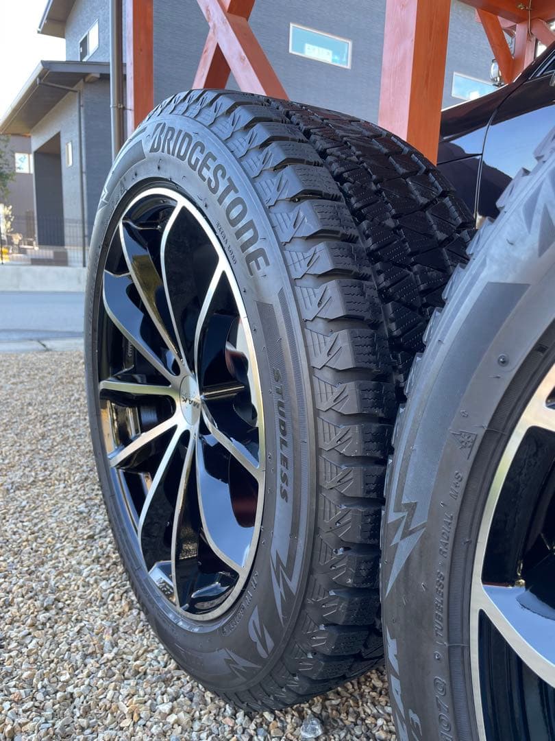 雨*太様 ポルシェマカン95B BS ブリザック19インチ スタッドレスタイヤホ