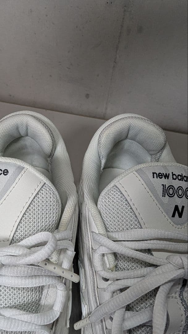 r*k様 【美品】New Balance atmos限定 M1000BWスニーカ