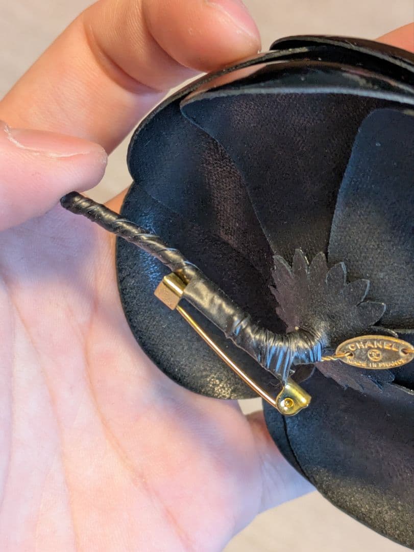 Chanel　カメリア　ブローチ