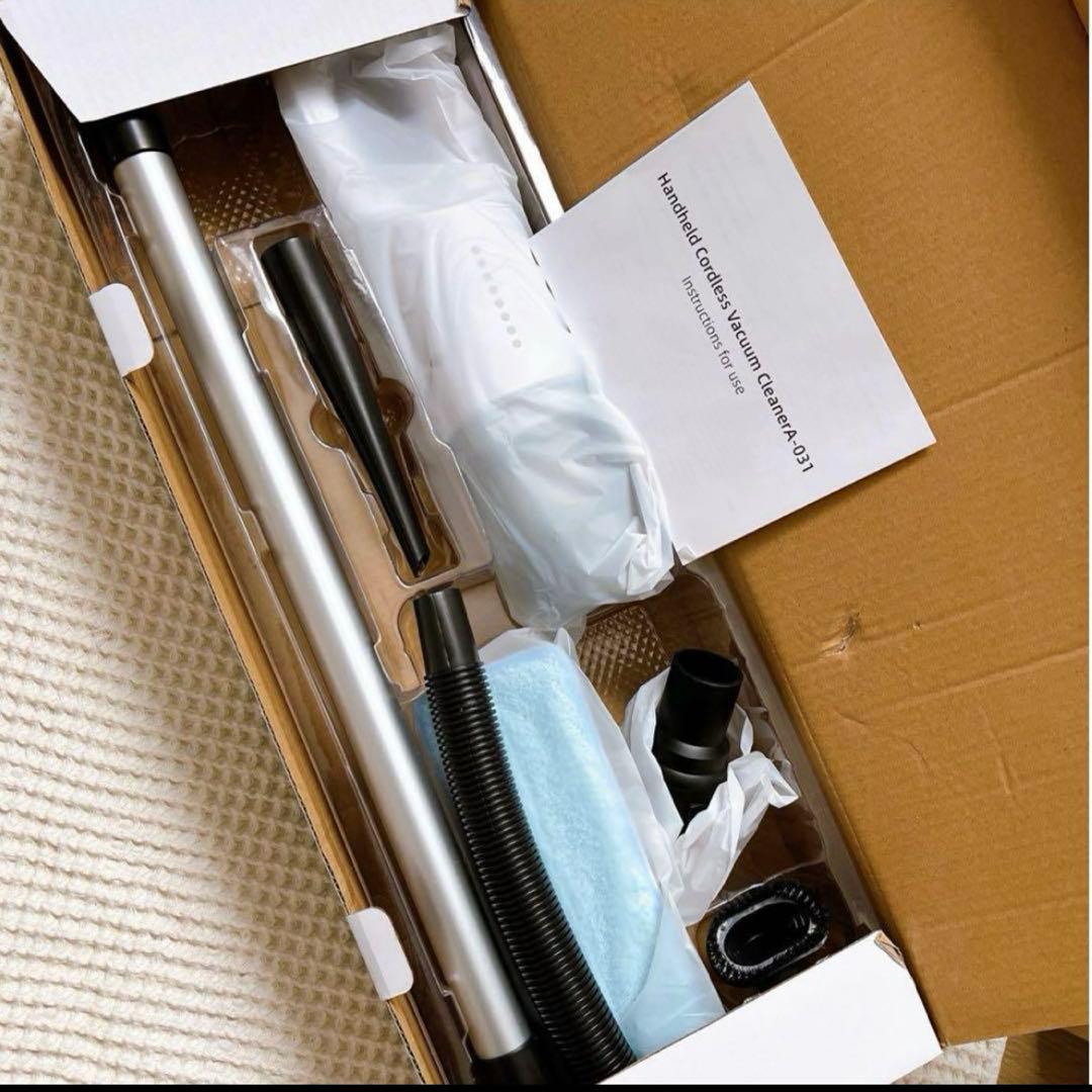 ハンディークリーナー　掃除機　コードレス　クリーナー　ホワイト　即日発送