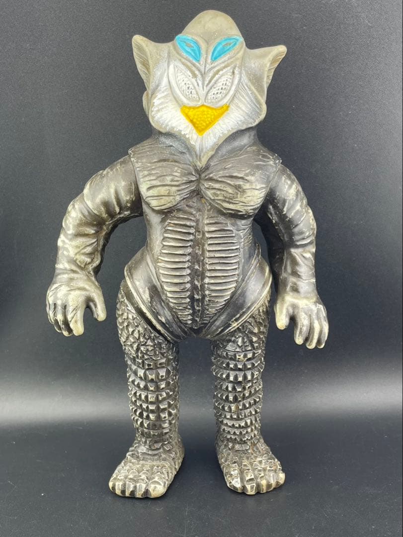 【中古品】メフィラス星人　円谷プロ　JAPAN ソフビ　フィギュア　怪獣　無印