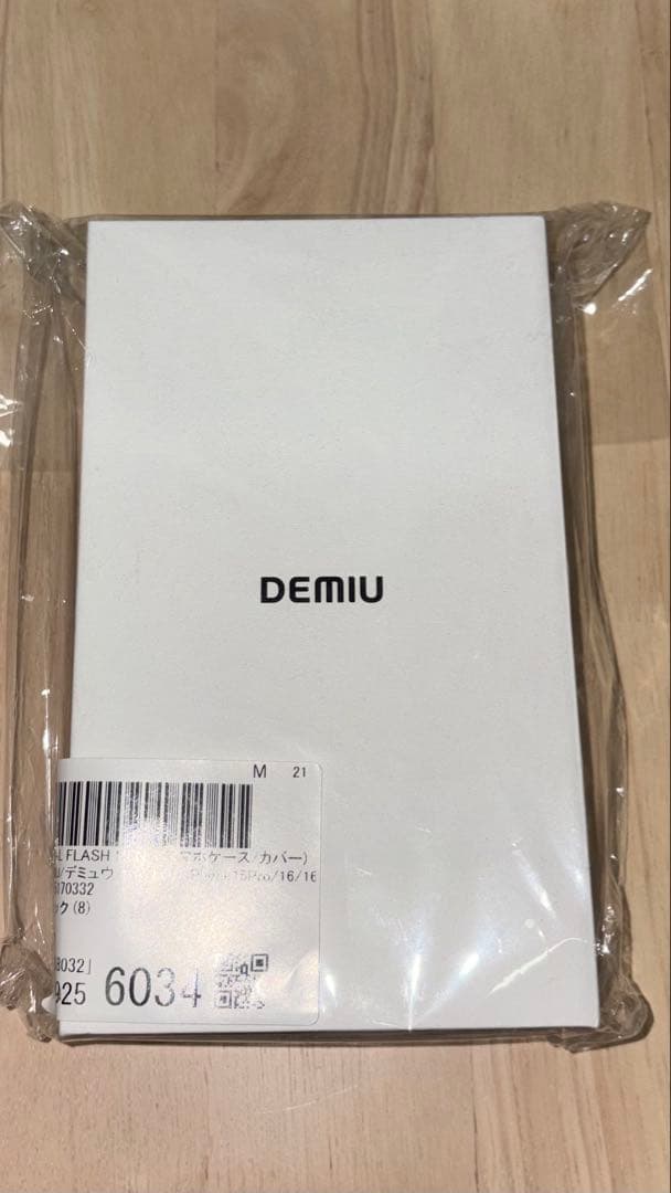 デミュウDEMIUスマホケースBALLON iPhone 15Pro/16/本革