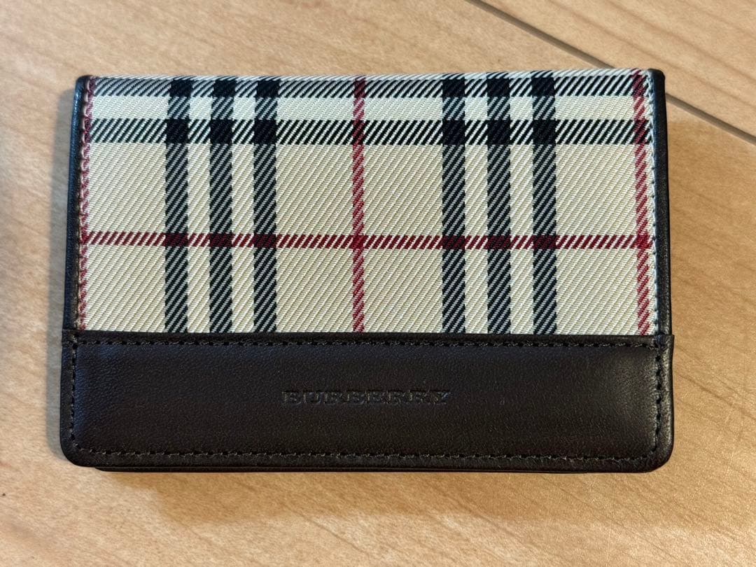 極上美品　バーバリー　カードケース　名刺入れ　ノバチェック