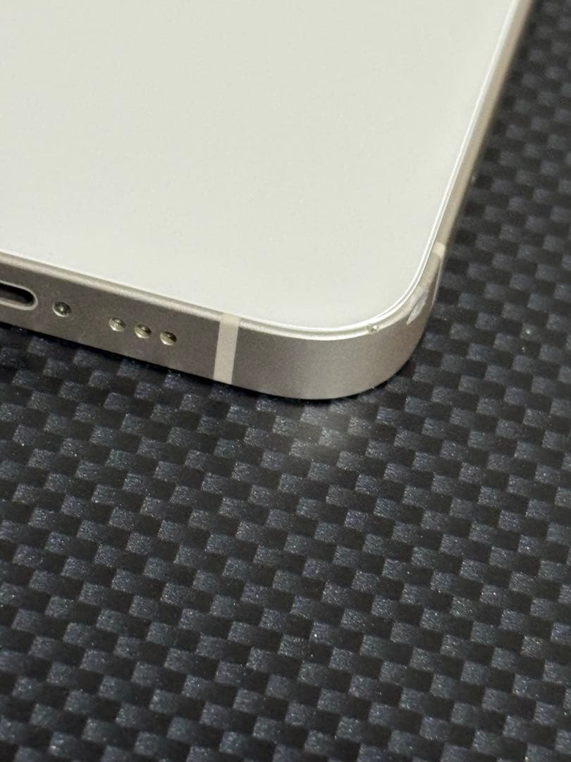 iPhone 14本体　SIMフリー