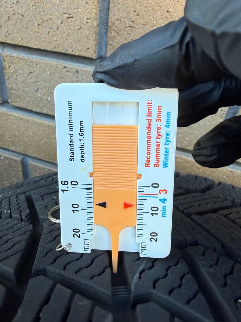 ②メルセデスE300用245/45 R18 ミシュランスタッドレスMAKホイール