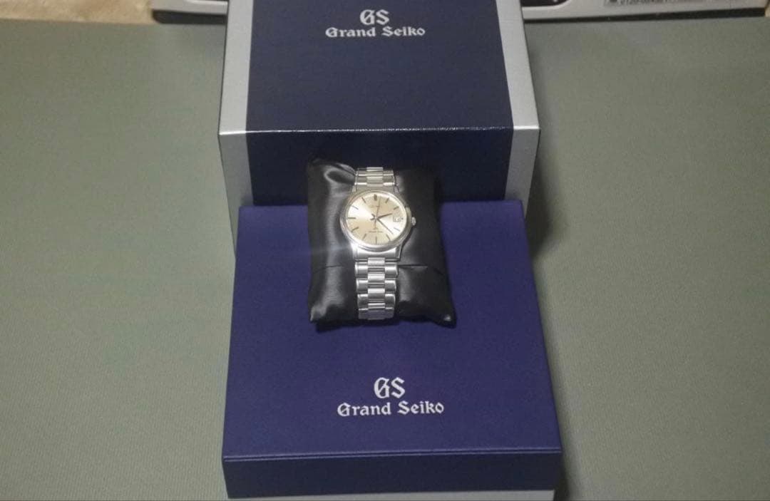 大幅値引き　グランドセイコー　9587-7010　シルバー