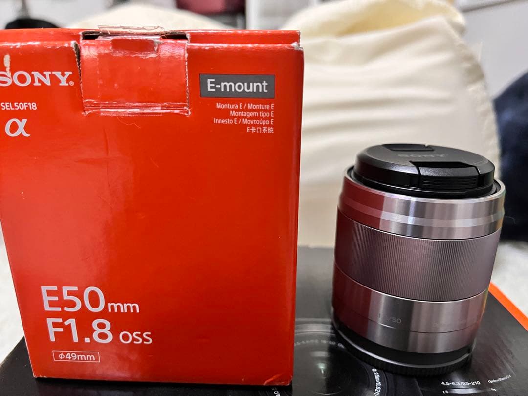 SEL50F18 ossシルバー