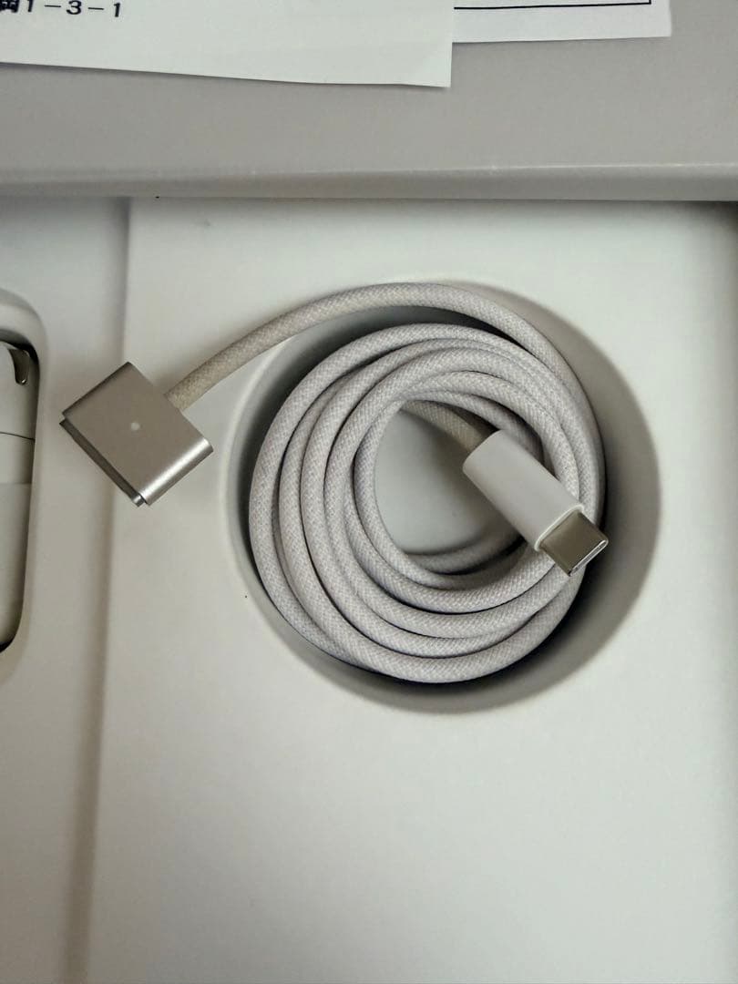 MacBook Air M2 メモリ8GB 256GB おまけ付き