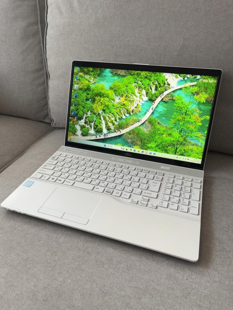 Windowsノート本体 FMV AH45/D1 i3 2.3GHz 8GB 500GB