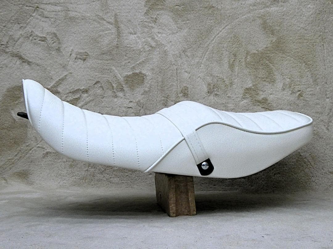 ゼファー400 後期　白皮　タックロールシート/２型 C5 C6 C7