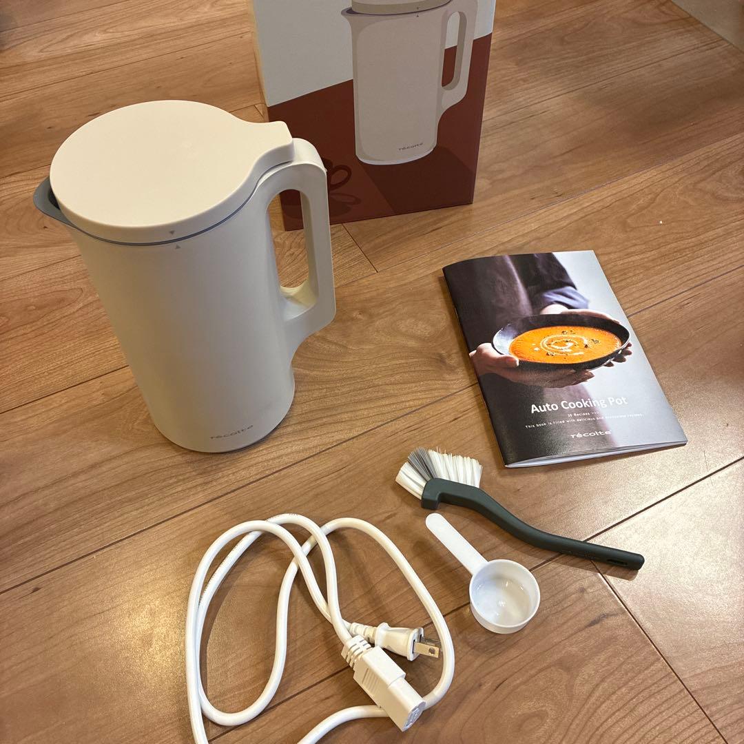 レコルト自動調理ポット 本体と付属品