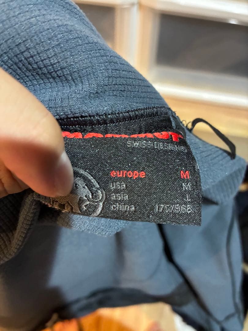 ☆山さん☆【美品】MAMMUT ソフトシェルSOFtech