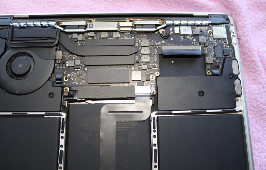 MacBook Pro (13-inch, 2017) A1708 ジャンク