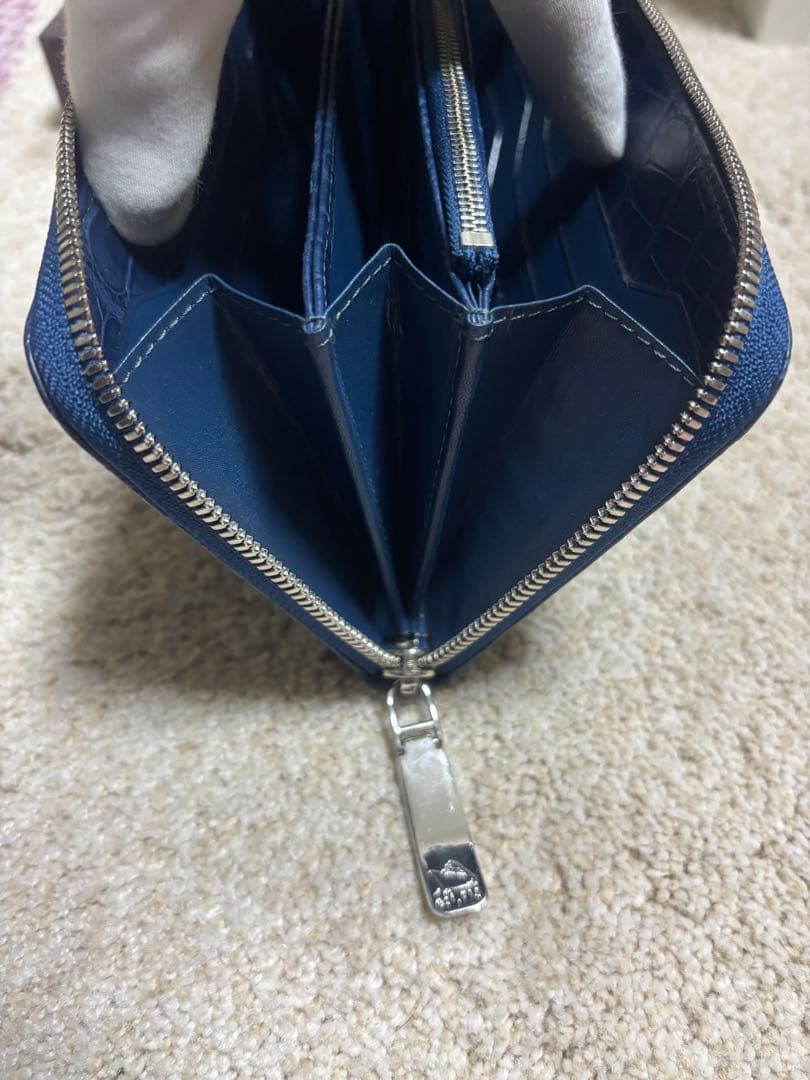 き*こ様 【微使用美品】ペッレモルビダ　クロコダイル　ラウンドファスナー長財布