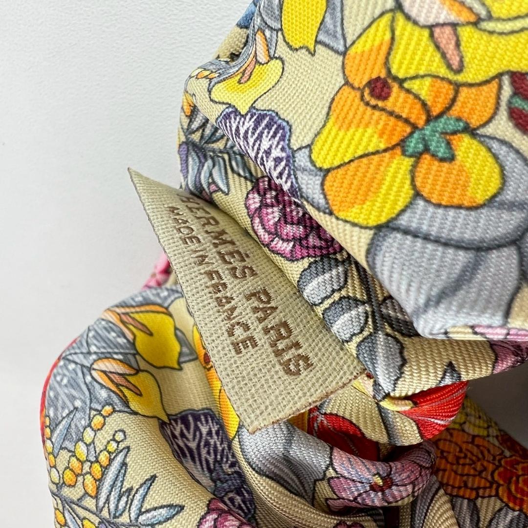 新品未使用　HERMES エルメス　クラウディア　シュシュ　ベージュ　花柄