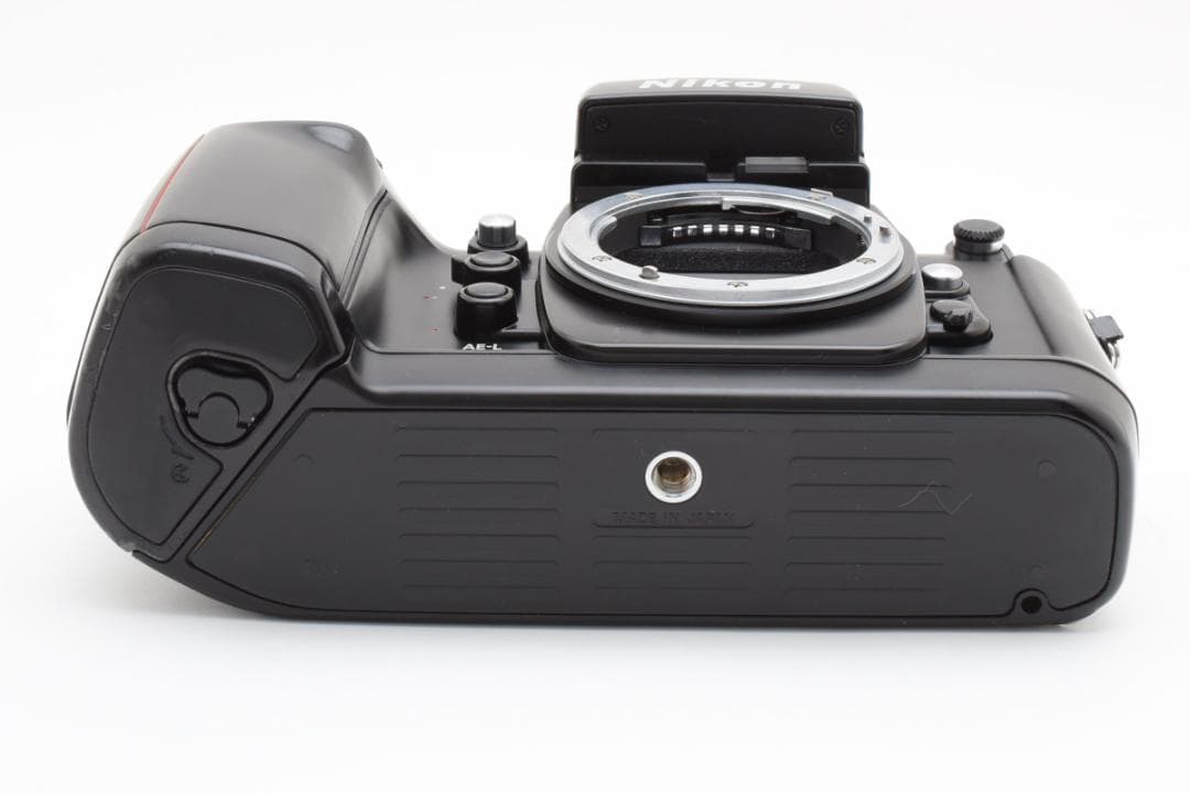 【動作品】Nikon F4 ボディ シャッター・巻き上げOK　液晶難あり