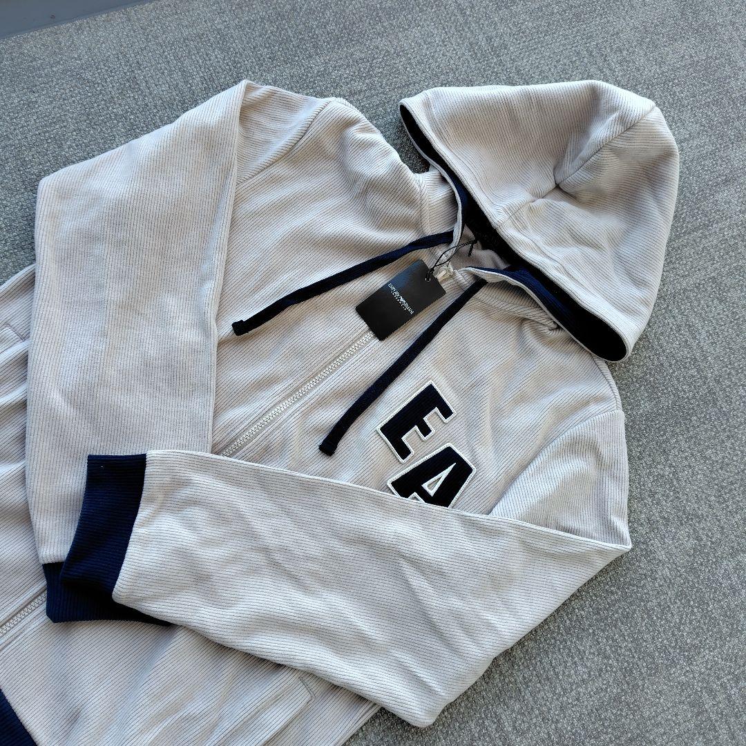 ARMANIアルマーニ EA フード付きジップアップ新品未使用