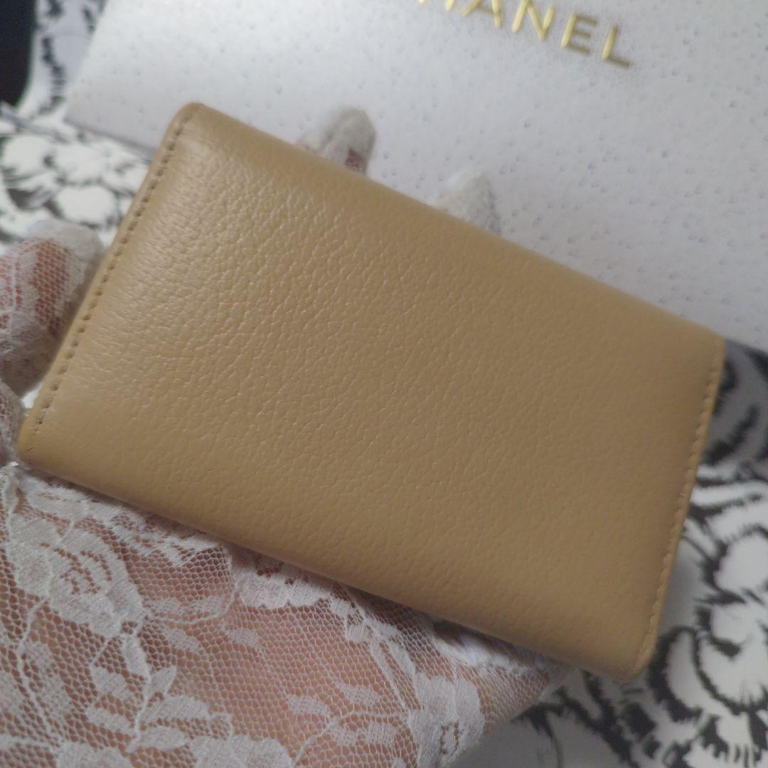 シャネルカメリア　キーケース　カード　斜め掛け