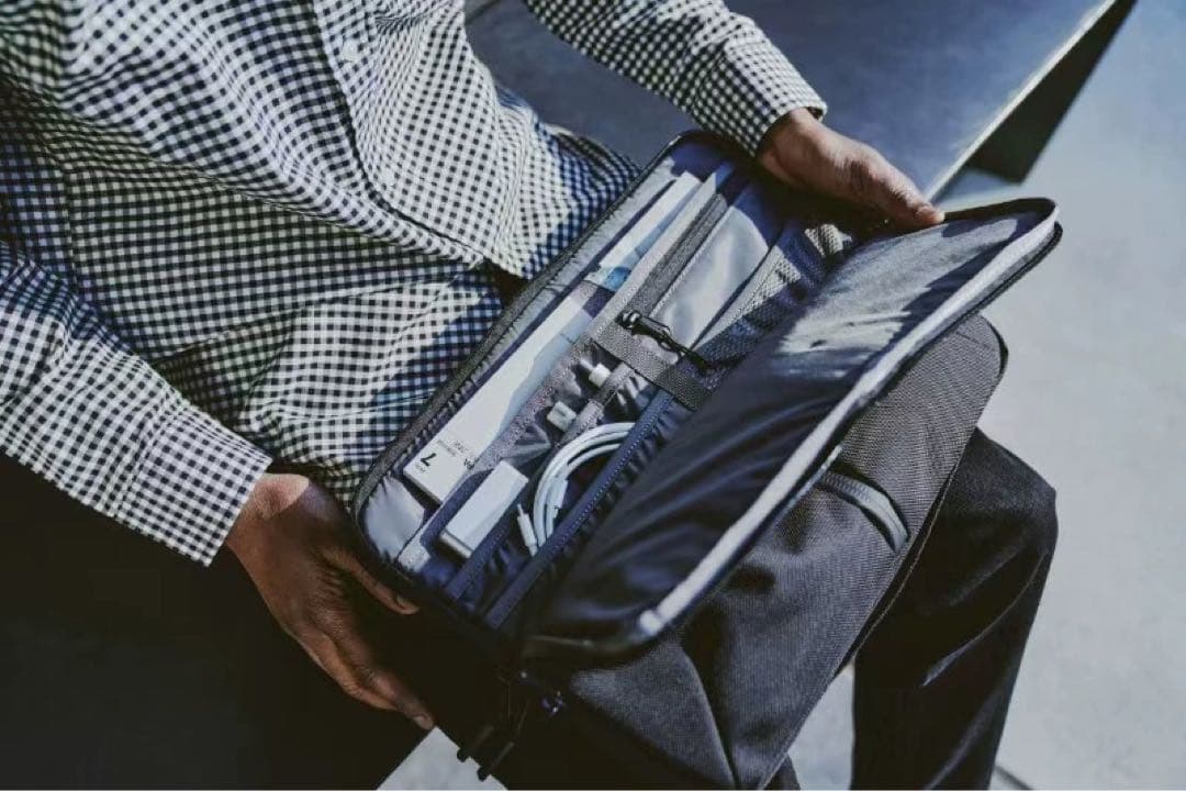 【新品】Aer Tech Folio 16インチ