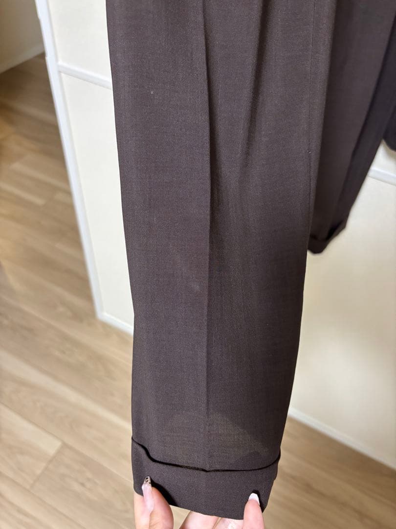 美品☆THE SUIT COMPANY 茶色レディーススーツ3点セット☆