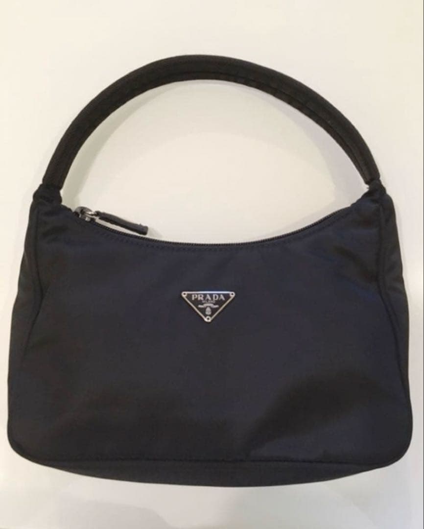 PRADA ナイロンバッグ