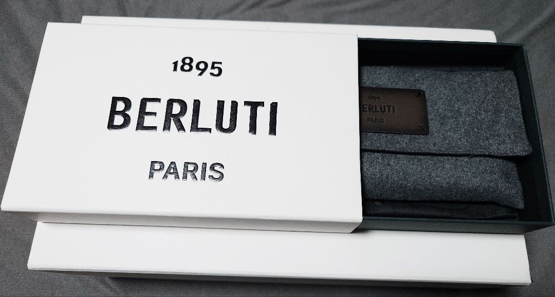 BERLUTI ベルルッティ　サンタルスクリットレザー長財布スペシャルオーダー