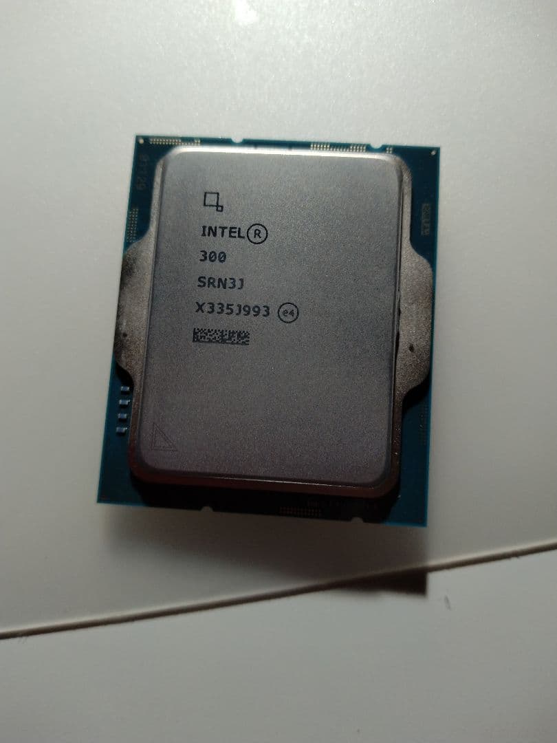 Intel Processor 300(第14世代cpu)