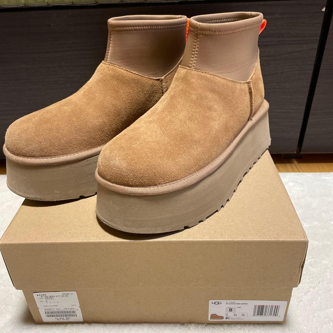 靴 UGG CLASSIC MINI DIPPER